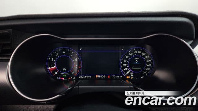 Ford Mustang купе, 2022 8