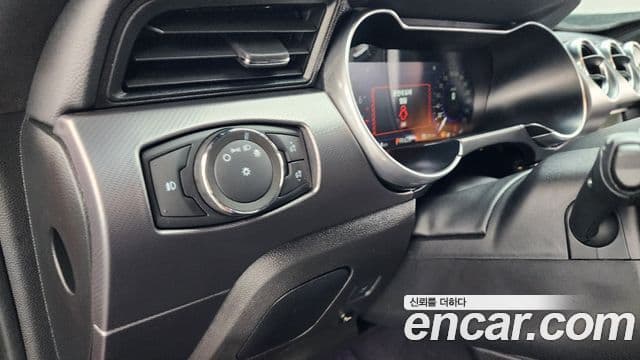 Ford Mustang купе, 2022 18