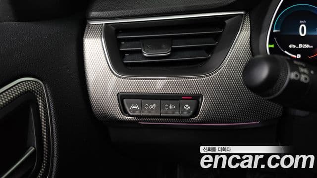 Renault Korea(Samsung) XM3 1.6 E-TECH Инспайр (Inspire), 2024 14