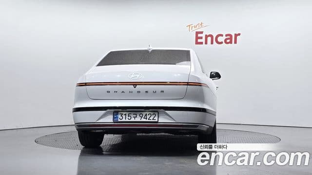 Hyundai Grandeur гибрид (GN7) Premium, 2025 4