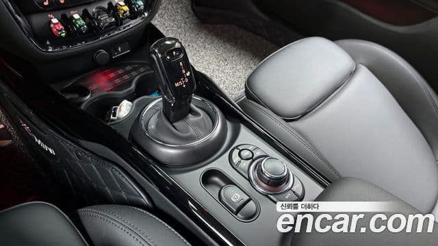 Mini Cooper 클럽맨 2세대, 2024 9