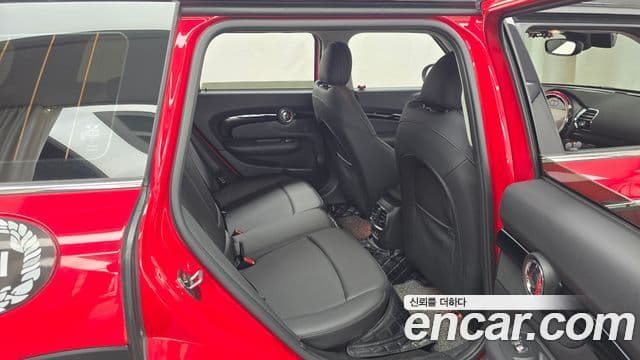 Mini Cooper 클럽맨 2세대, 2024 12