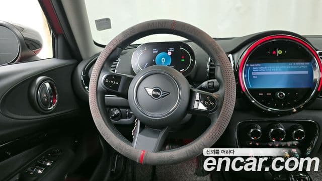 Mini Cooper 클럽맨 2세대, 2024 13
