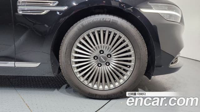 Genesis G90 Luxury, 2021 все фото