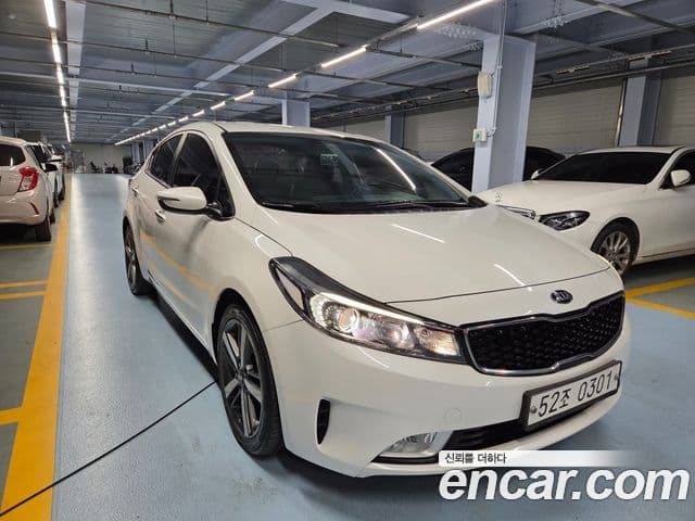 Kia The / новый New K3 Style, 2017 3