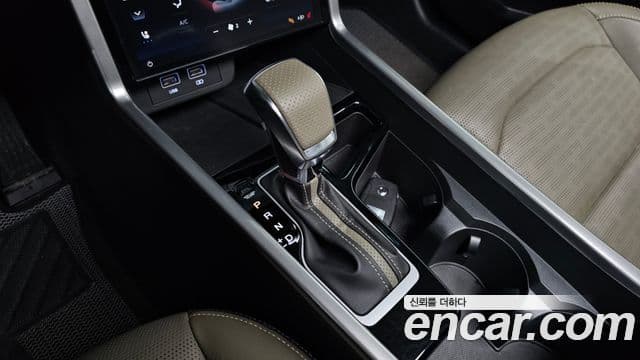 KG모빌리티(SsangYong) Torres Black Edition, 2024 9