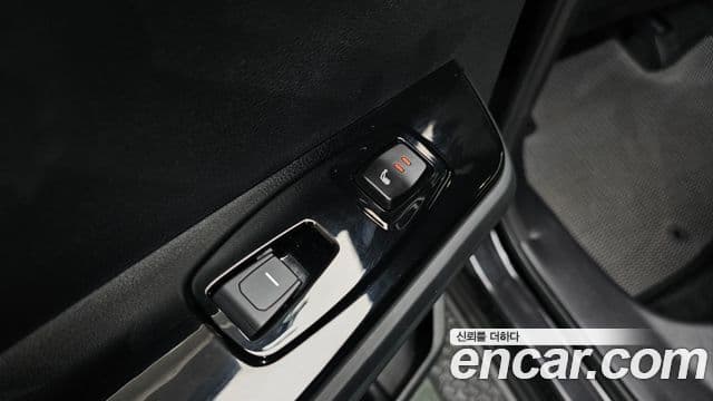 KG모빌리티(SsangYong) Torres Black Edition, 2024 19