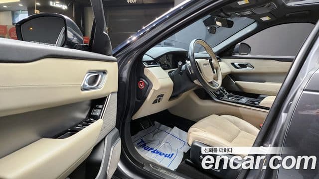 Land Rover Range Rover Velar 3.0 D300 R-Dynamic HSE, 2018 11