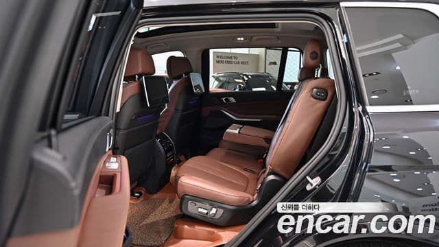 BMW X7 (G07) xDrive 40d Design Pure Excellence 7인승, 2022 10