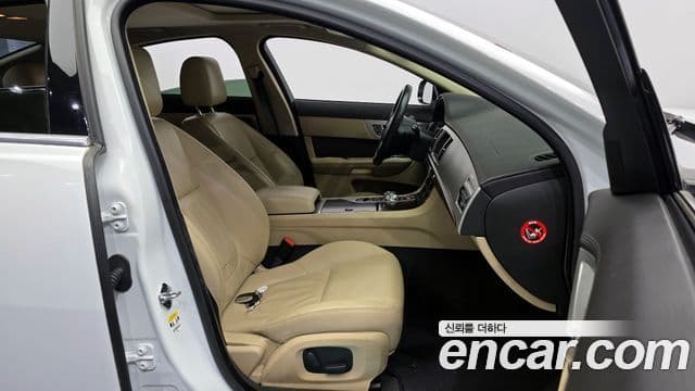 Jaguar New XF X250, 2014 11