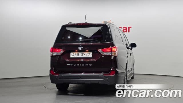 KG모빌리티(SsangYong) Korando 투리스모 4WD GT 9인승, 2015 4