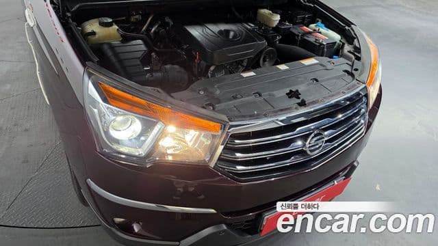 KG모빌리티(SsangYong) Korando 투리스모 4WD GT 9인승, 2015 6