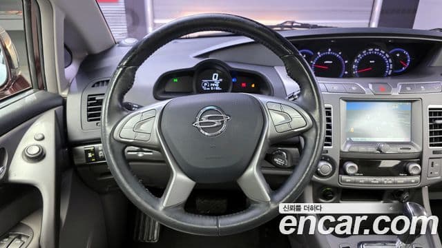 KG모빌리티(SsangYong) Korando 투리스모 4WD GT 9인승, 2015 13