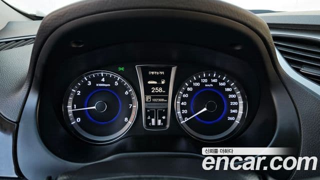 Hyundai Grandeur HG Premium, 2013 8