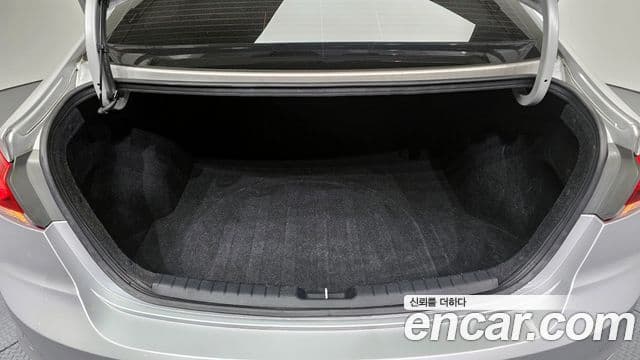 Hyundai Avante AD 1.6 GDI Smart, 2016 20