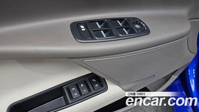 Jaguar XE Prestige, 2017 13