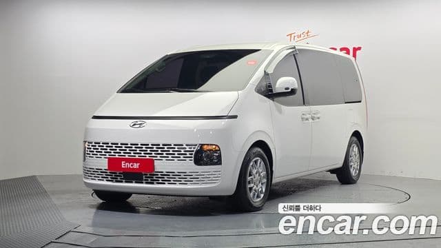 Hyundai Staria Modern, 2022 1