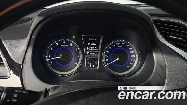 Hyundai Grandeur HG Modern, 2014 8