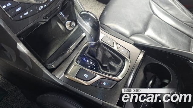 Hyundai Grandeur HG Modern, 2014 9