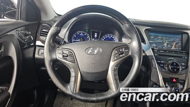 Hyundai Grandeur HG Modern, 2014 13