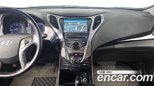 Hyundai Grandeur HG Modern, 2014 15