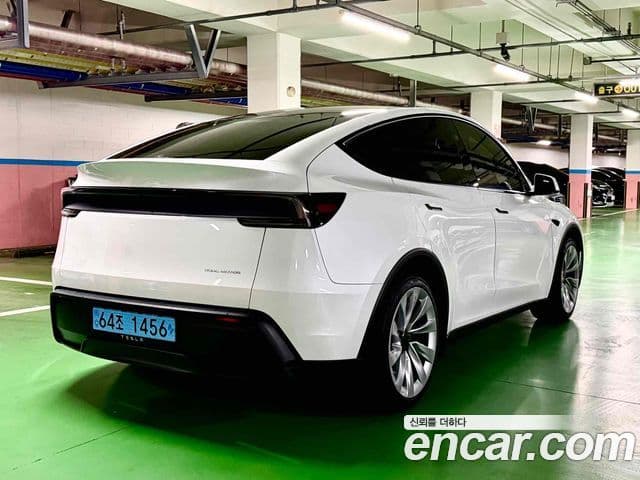 Tesla модель Y Long Range AWD, 2025 2