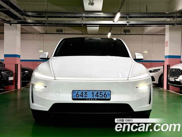 Tesla модель Y Long Range AWD, 2025 3