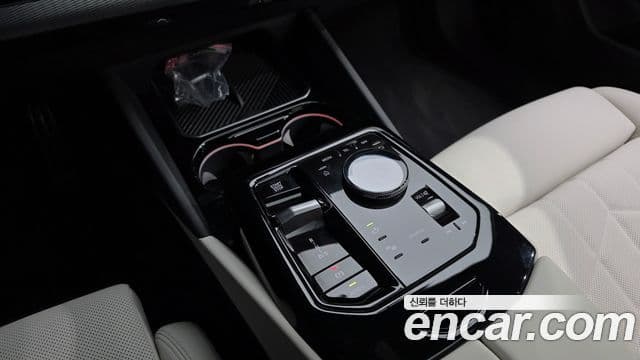 BMW 5시리즈 (G60) 520i M Sport, 2025 9