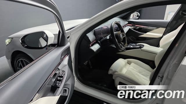 BMW 5시리즈 (G60) 520i M Sport, 2025 11