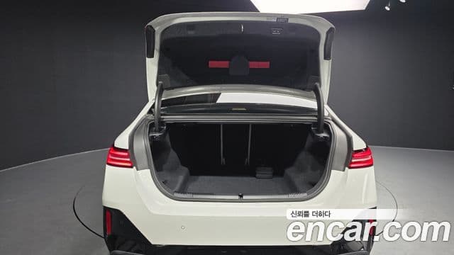 BMW 5시리즈 (G60) 520i M Sport, 2025 20