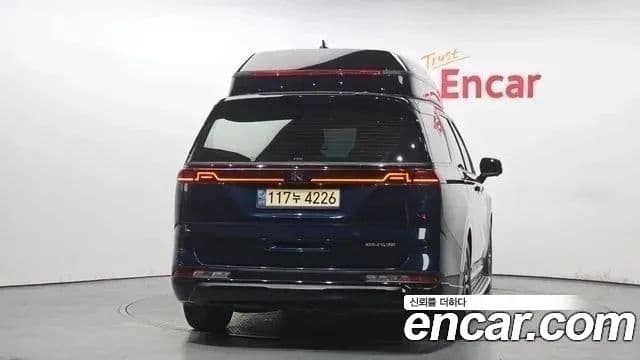 Kia Carnival 4세대 бензин 9인승 High Limousine(компания по спецнадстройкам), 2022 4