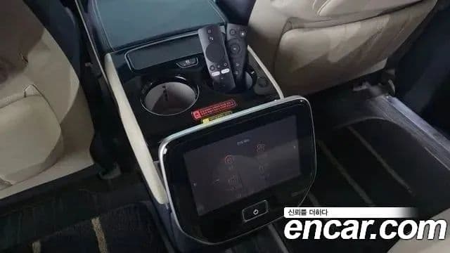 Kia Carnival 4세대 бензин 9인승 High Limousine(компания по спецнадстройкам), 2022 18