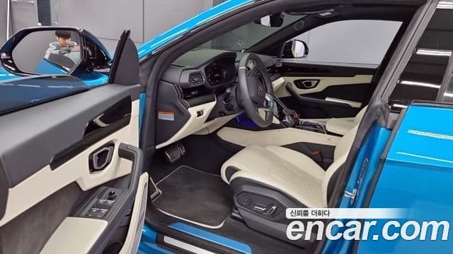 Lamborghini Urus 4.0 V8 S, 2024 10