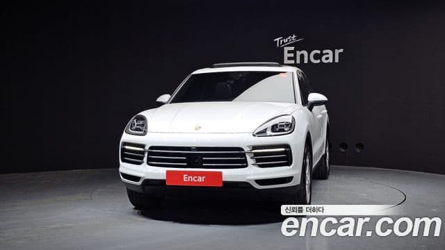 Porsche Cayenne (PO536), 2023 3