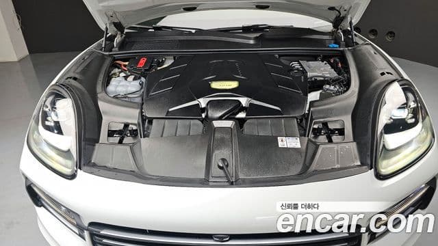 Porsche Cayenne (PO536), 2023 6