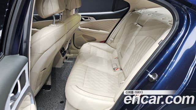 Genesis G70 Elite, 2019 12