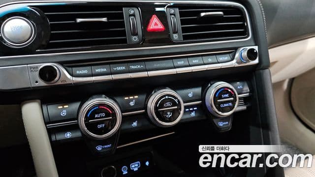 Genesis G70 Elite, 2019 18