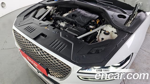 Genesis GV70, 2021 6