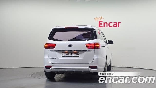 Kia The / новый New Carnival Special, 2019 4