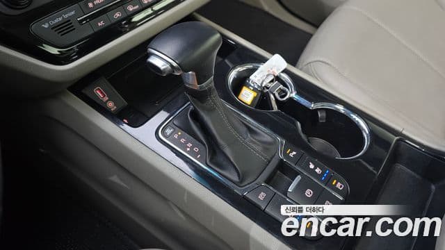 Kia The / новый New Carnival Special, 2019 9