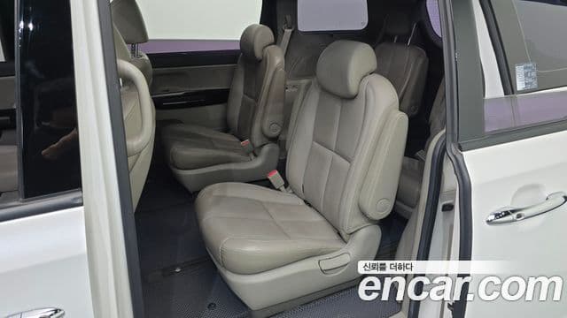 Kia The / новый New Carnival Special, 2019 11