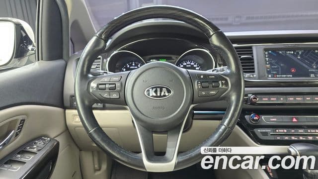 Kia The / новый New Carnival Special, 2019 13