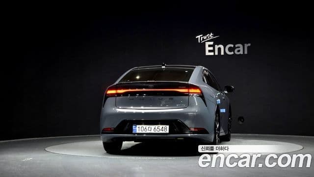 Toyota 프리우스 5세대 2.0 PHEV XSE, 2024 4