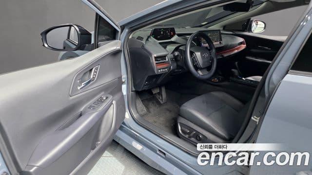 Toyota 프리우스 5세대 2.0 PHEV XSE, 2024 10