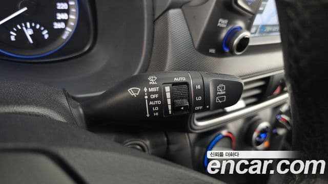 Hyundai Kona Modern tech, 2018 19