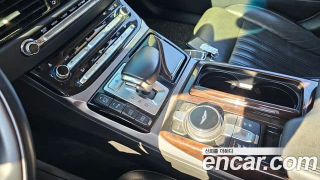 Genesis EQ900 Luxury, 2016 9