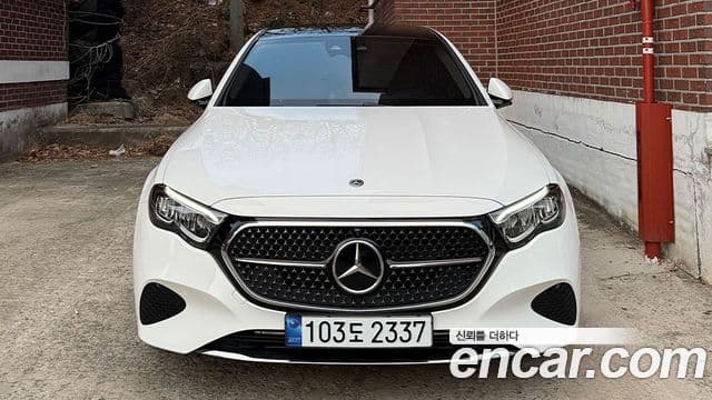 Mercedes-Benz E-класс W214 Avantgarde, 2024 1