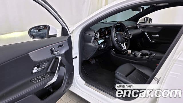 Mercedes-Benz A-класс W177 A220 хэтчбек, 2021 10