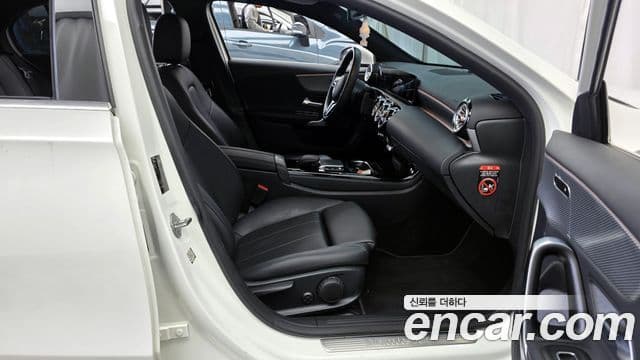 Mercedes-Benz A-класс W177 A220 хэтчбек, 2021 11