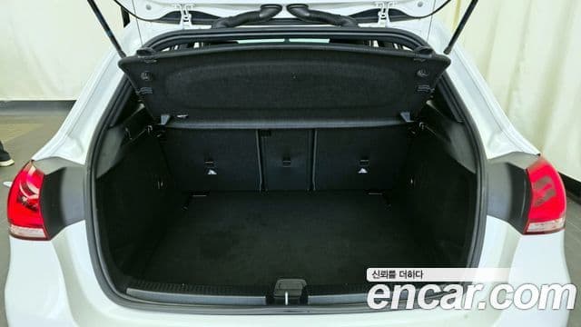 Mercedes-Benz A-класс W177 A220 хэтчбек, 2021 20